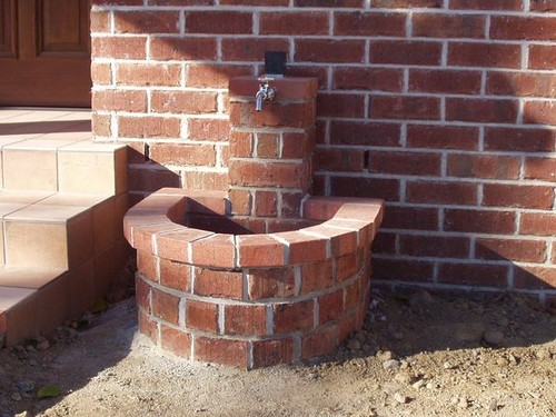 煉瓦の外部水栓